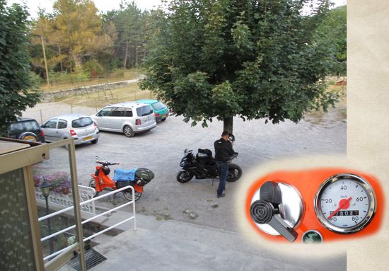 Blick aus dem Schlafzimmerfenster. + KM Stand Tag 2.