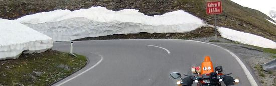 Vorletzte Kurve vor der Passhöhe