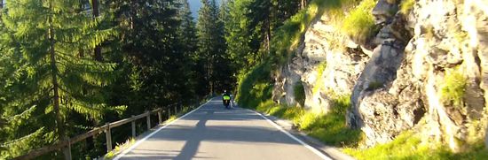 Geile Abfahrt in die "grüne Hölle" falsch, - grünen Himmel hinein