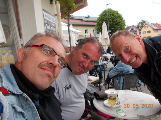 Der Tee wirkt... und die Fahrt zeigt Wirkung