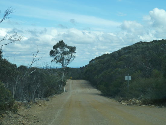 27 km Dirtroad vor uns...