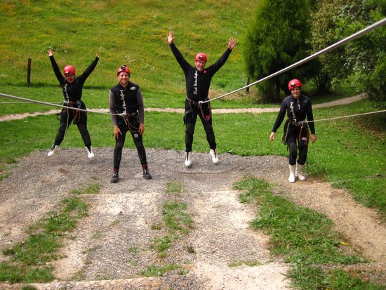 Trockentraining und Einweisung in die Ausrüstung, noch bei Tageslicht.