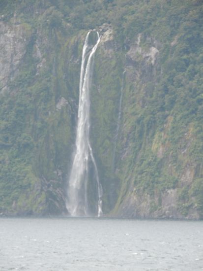 Bowen Falls, ein wunderschöner Wasserfall, der eine freie Fallhöhe von mehr als 150m aufweist. Ein Vergleich: die Niagara-Fälle sind 58m hoch.