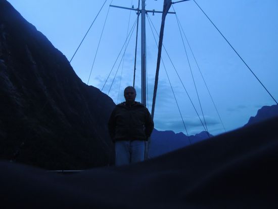 Früh am Morgen im Milford Sound ...