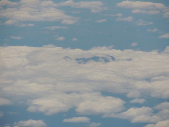 Noch einmal ein Blick auf den Mount Ruapehu. Leider verbergen sich die Gipfel von Mount Tongariro und Mount Ngauruhoe unter der Wolkendecke.