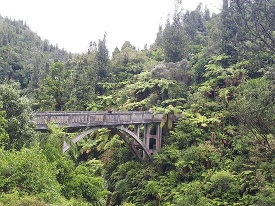 Da ist sie - die "Bridge to Nowhere"