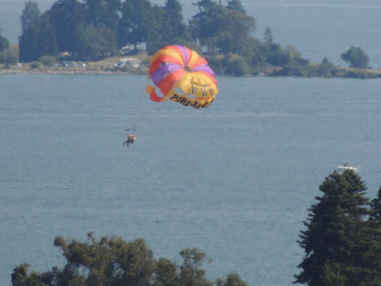 .... auch ParaSailing gibt es hier 