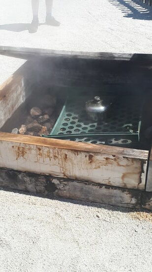 Der Erdofen - für Wurzelgemüse und Fleich