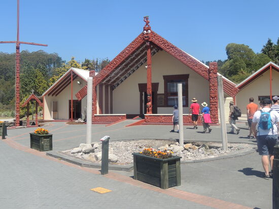 Das Gemeindehaus und Zentrum gemeinsamer Aktivitäten des Tuhourangi - Stammes