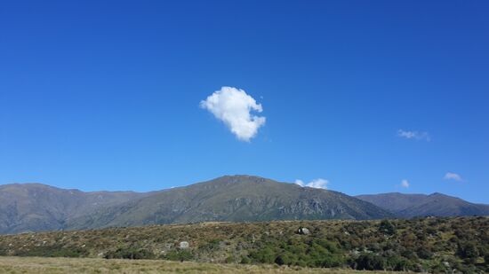 Rauchzeichen über den Ausläufern der Remarkables