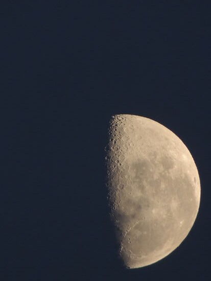 Der Mond über dem Doubtful Sound