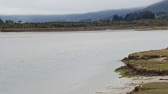 Tolle Strände - kaltes Wasser - steile Klippen - weite Strände 