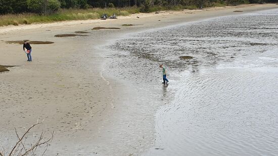 Fertigmachen zum Wasserballspielen 