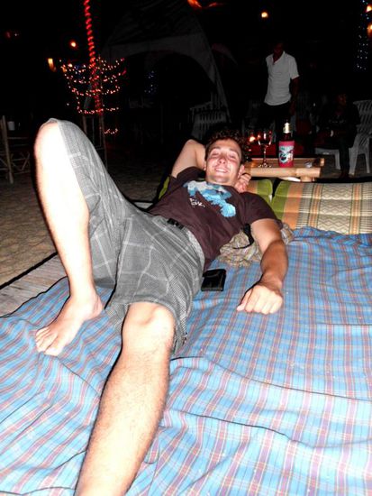 Entspannung in einer Strandbar.