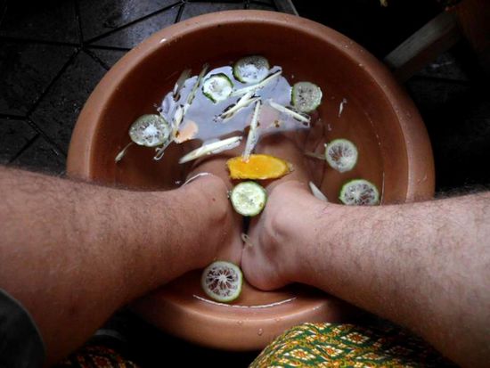 Vorher Füße waschen...