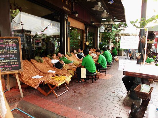 Danach noch die letzte Massage in unserem Salon des Vertrauens 