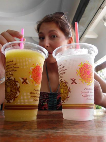 Mango und Lemon Fruit Shake! Frisch gemixt!