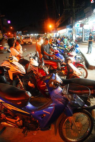 Ohne Motorbike geht hier nix auf der Insel - pro Tag ab 70 Baht zu haben