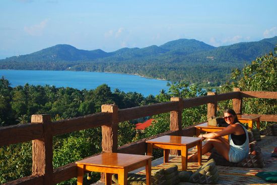 Sicht von der "Amstardam" Bar auf die Ao Wok Tum Bay