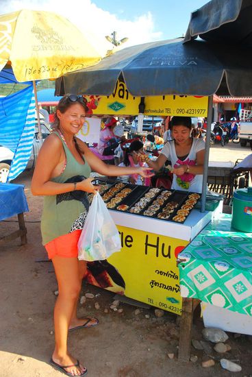 DAS ist schon eher unser Fall: Waffeln mit Honig, Schokolade, Marmelade... mhhh 
