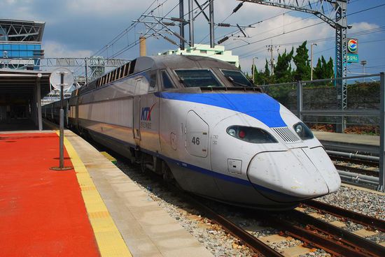 KTX-Schnellzug