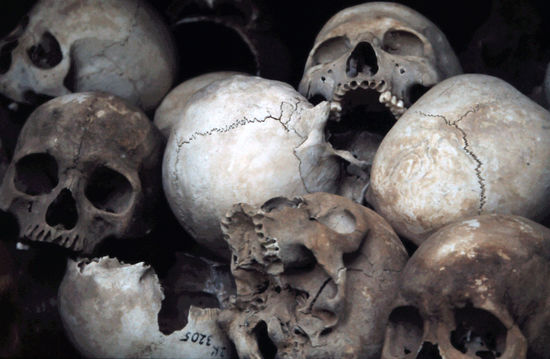 Schädel der Opfer des Pol Pot Regimes
