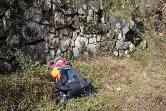Schlafen während einer Wanderpause