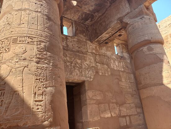 Der Karnak-Tempel wurde in einem Zeitraum von ca. 1700 Jahre lang gebaut.