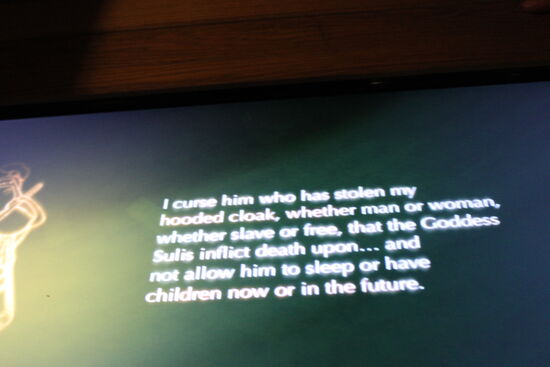 Ein schöner Fluch für einen Manteldieb - er solle nicht mehr schlafen können und keine Kinder haben