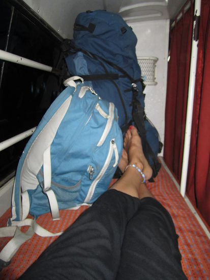 und wieder ein wackeliger Bus ... ich weiß nimmer wie viele Stunden ...