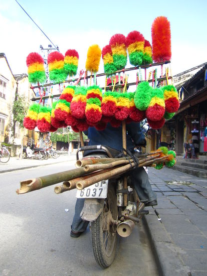 ... gehandelt wird mit allem ...