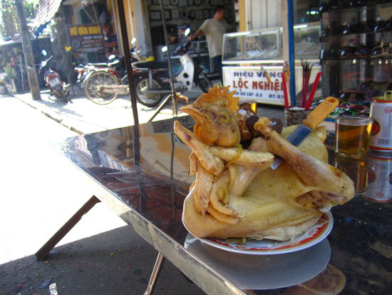 ... Gabentisch in Hoi An ...