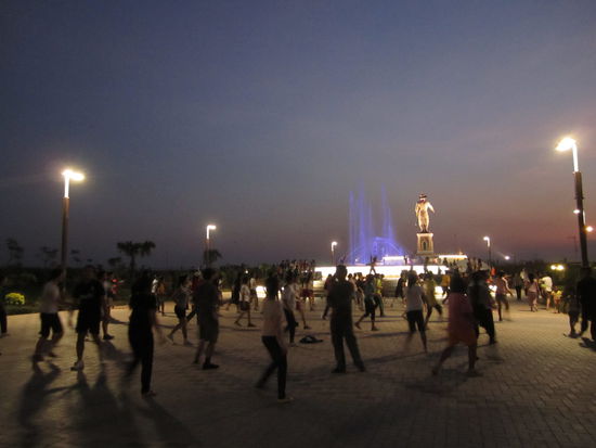 ... sporteln am Abend  ...