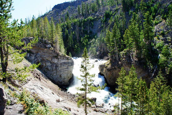 und tosende Wasserfälle zu sehen