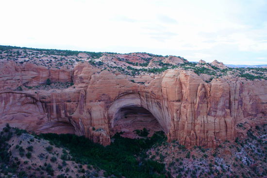 .... zu einer Indianerstadt in einer Felshöhle