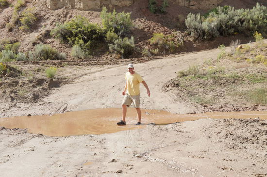 vor der Durchfahrt erstmal prüfen wie tief es ist