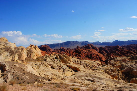 Fire Canyon zur rechten Seite und Silica Dom zur linken Seite