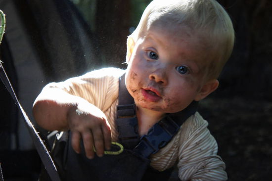 damit wir uns den Rest der Reise noch leisten können müssen unsere Kinder nun leider im Kohlebergwerk arbeiten