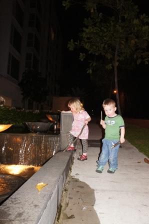Nachtspaziergang für die Kinder ist ja erst nachmittag