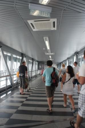 Bintang Walkway klimatisiert und über den vollen Straßen KLs