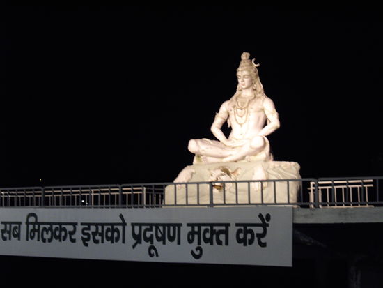 Shiva im Disneyland Ashram