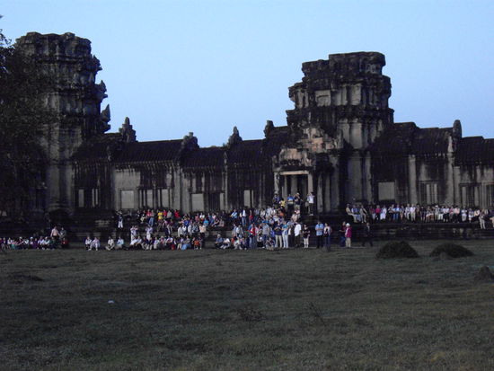 Und da sitzen sie alle aufgereiht...