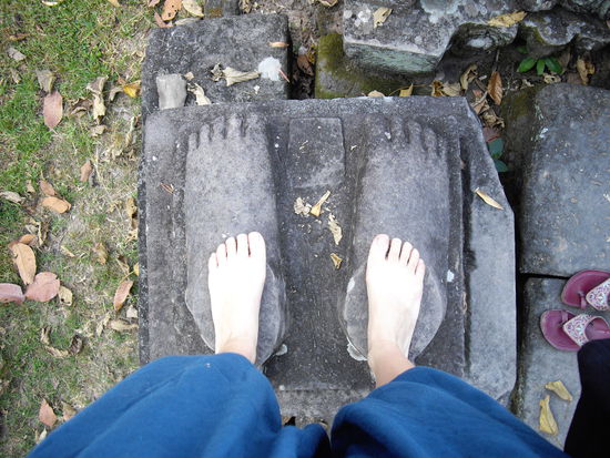 hmm...wohl eher nicht die selbe Schuhgröße