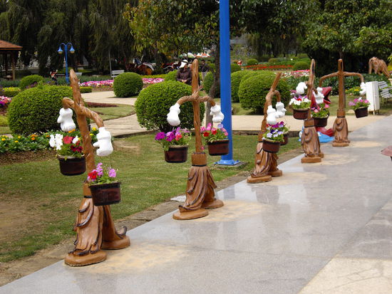 Besen! Besen! Seid's gewesen!