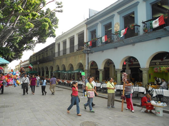 Cafes am Zocalo von Oaxaca City