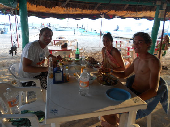 Fischdinner am Strand mit Melanie und Heiko 