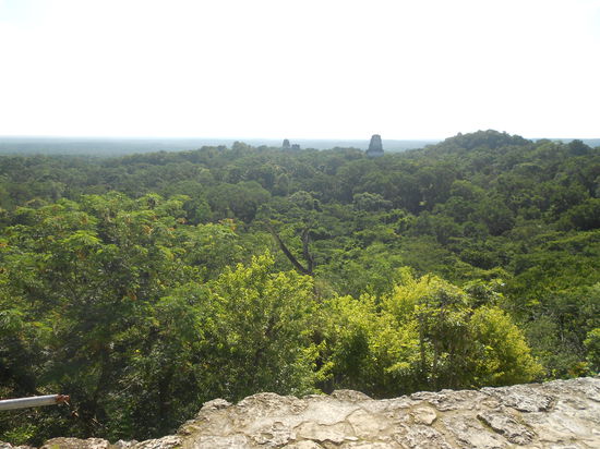 Aussicht von einer der gigantischen Pyramiden...