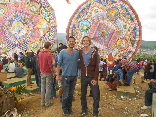 Cesar und ich auf dem Friedhof!