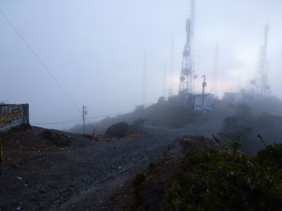 Ankunft auf dem Gipfel am fruehen Morgen!