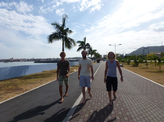 Ich, Adam, Justin und Helen auf Erkundungstour!